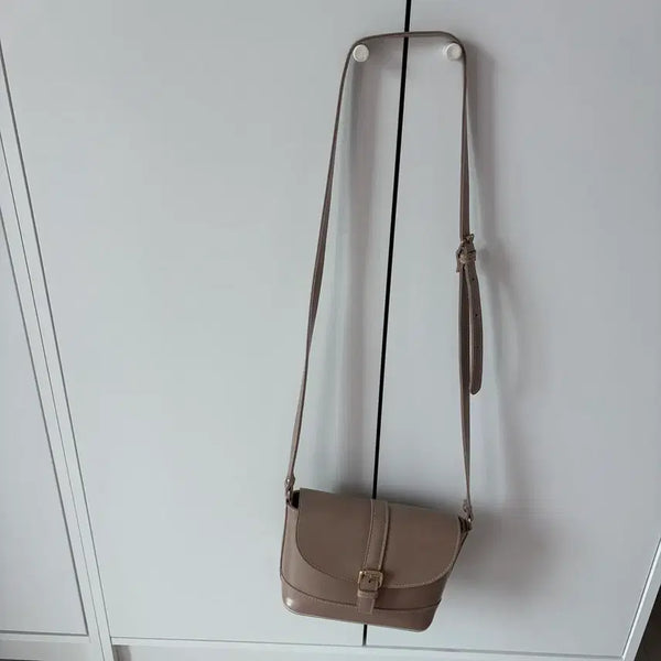 [BUNJANG] Beige Crossbody Bag / 새상품 베이지색 크로스백