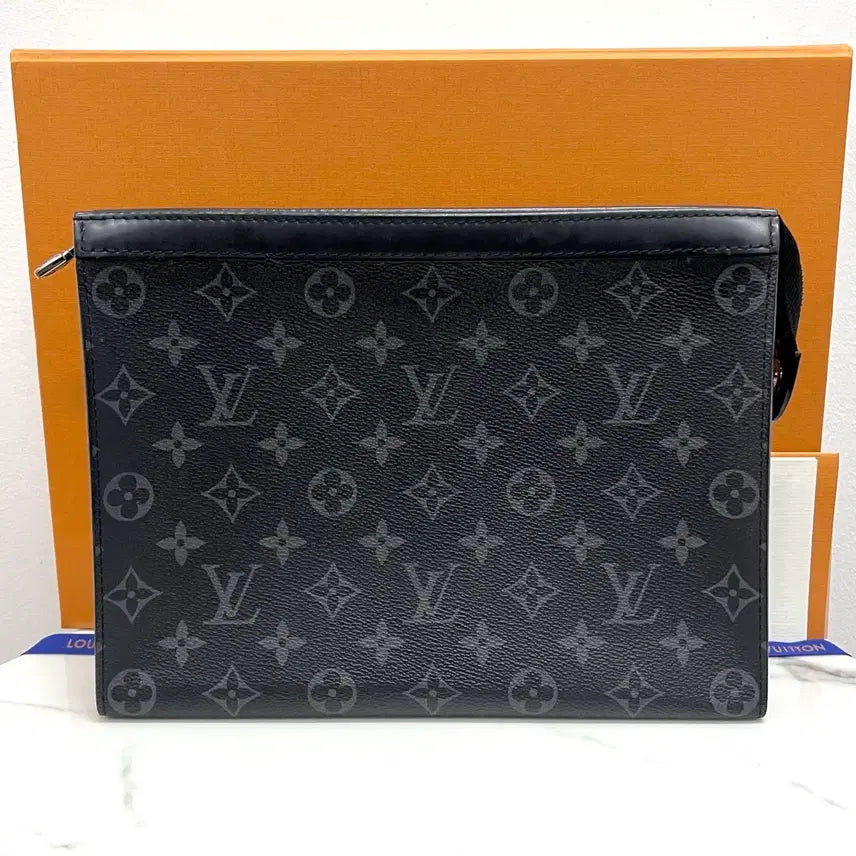 [BUNJANG] Louis Vuitton Monogram Eclipse Pochette Voyage Clutch Bag / 루이비통 이클립스 포쉐트 보야주 클러치 백 가방