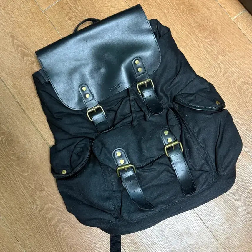 [BUNJANG] Noise Washed Vintage Backpack Black / 급처 노이즈 워시드 빈티지 백팩 블랙 noise