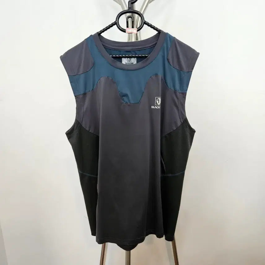 [BUNJANG] Black Yak Sleeveless T-shirt M / 블랙야크 민소매 티셔츠 M