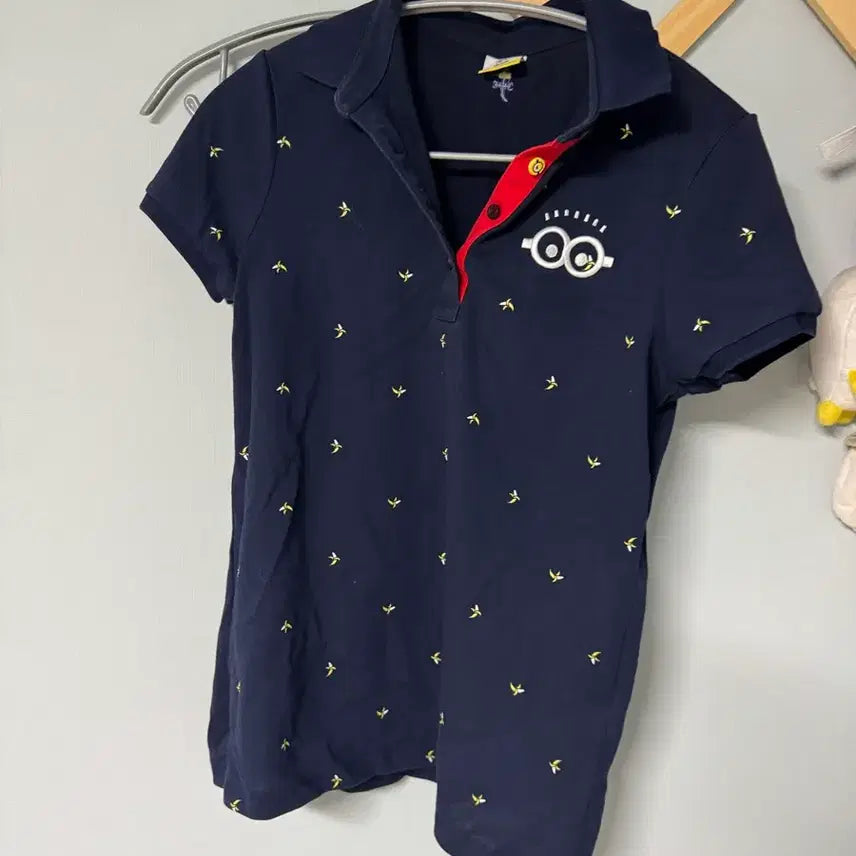 [BUNJANG] Castelbajac x Minions Banana Pattern Collar T-Shirt - Size S / 까스텔바작 미니언즈 바나나 패턴 넥 카라 티셔츠 S