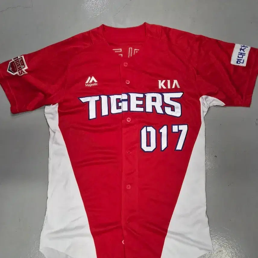 [BUNJANG] Kia Tigers Baek Mikael 017 Baseball Jersey / 기아 타이거즈 백미카엘 017 유니폼