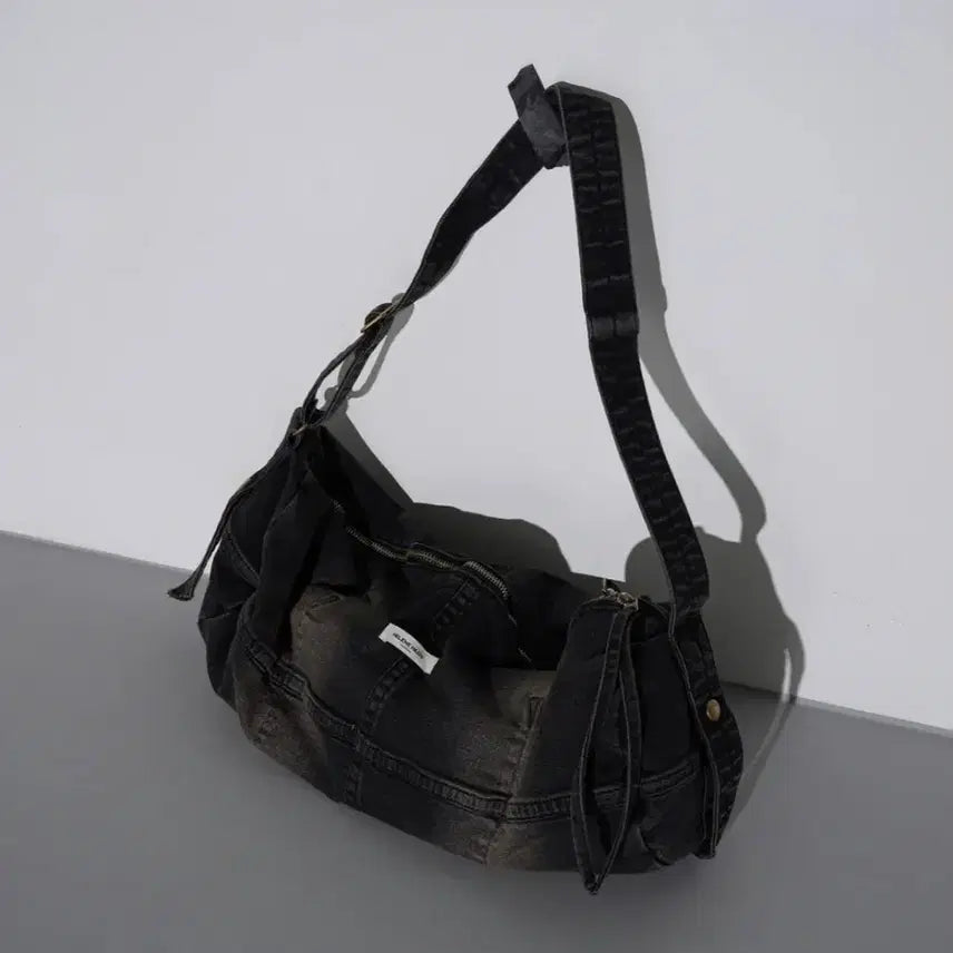 [BUNJANG] Helene Paris Washed Denim Crossbody Bag / 헬레네파리스 워시드 데님 크로스백