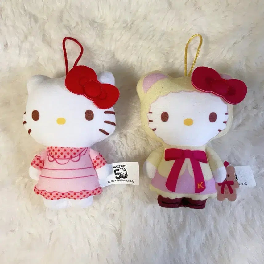 [BUNJANG] Sanrio McDonald's Hello Kitty Plush Keychain 2-Set / 2023 산리오 맥도날드 키티 인형키링 2개