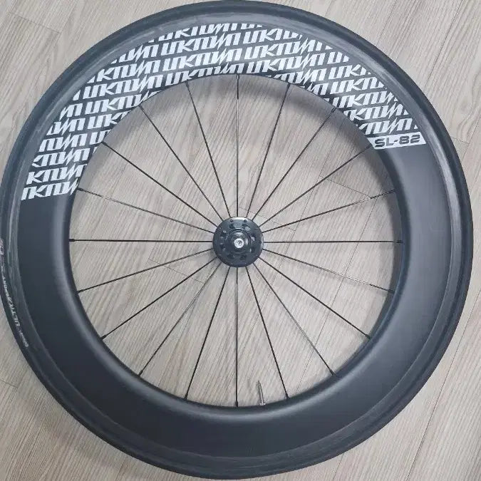 [BUNJANG] Unknown SL-82 Carbon Front Wheel / 언노운 SL-82 카본 프론트 (거의무하자)
