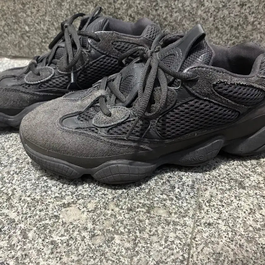 [BUNJANG] Adidas Yeezy 500 Sneakers / !!정품 새상품급 아디다스 이지500 운동화 급처분!!!