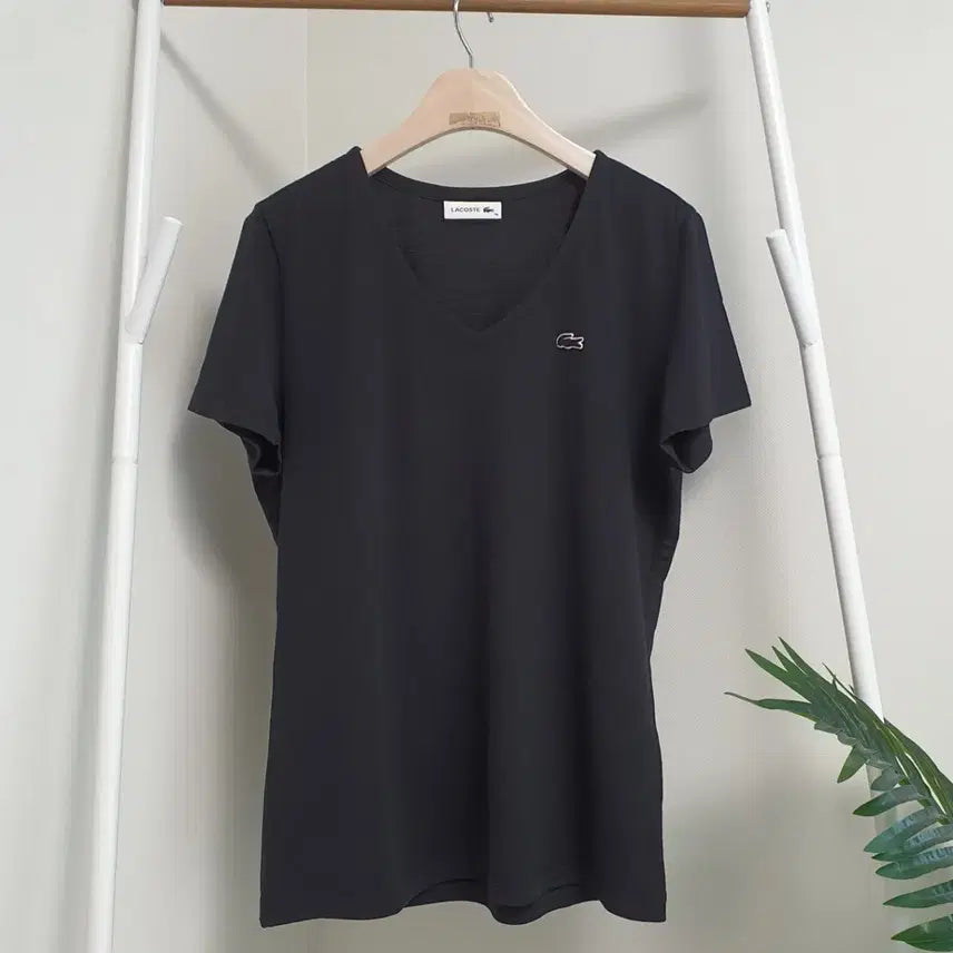 [BUNJANG] Lacoste V-Neck Short Sleeve T-Shirt / 라코스테 v넥 반팔티