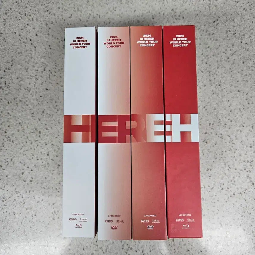 [BUNJANG] IU HEREH World Tour Concert Blu-ray Set / 아이유 IU HEREH 월드투어 콘서트 헐콘 DVD 블루레이 세트