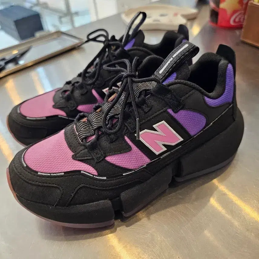 [BUNJANG] New Balance Vision Racer Black Pink Purple 270 / 뉴발란스 비전 레이서 블랙 핑크 퍼플 270 / 44번