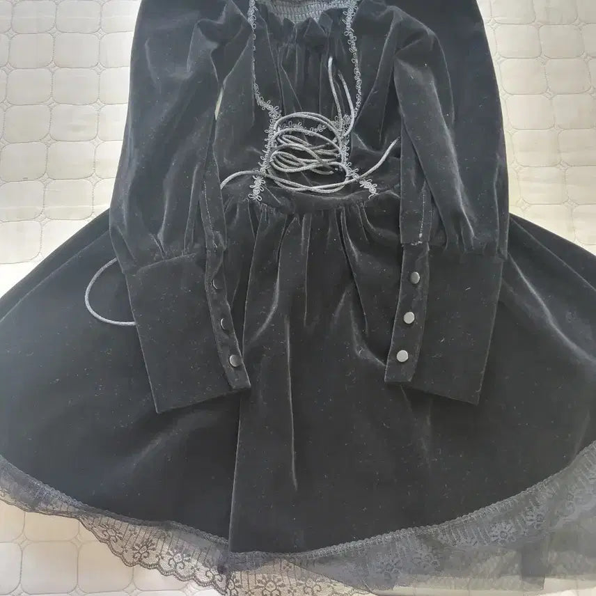 [BUNJANG] Velvet Gothic Princess Dress / 벨벳 고스 공주 원피스