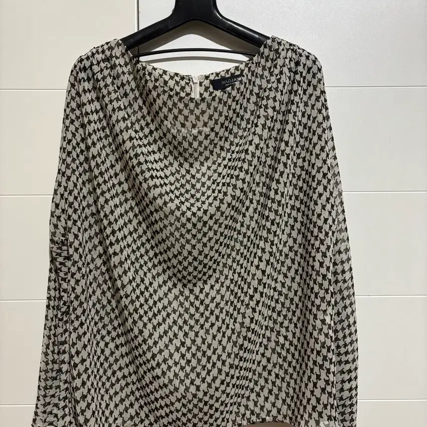 [BUNJANG] MAGJAY Sheer Blouse Top / 매그제이 시스루 상의 블라우스