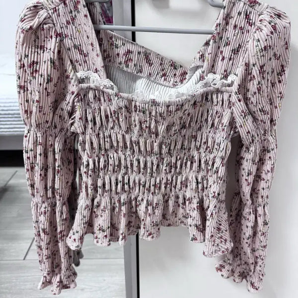 [BUNJANG] Floral Smocking Blouse / 꽃무늬 스모킹 블라우스