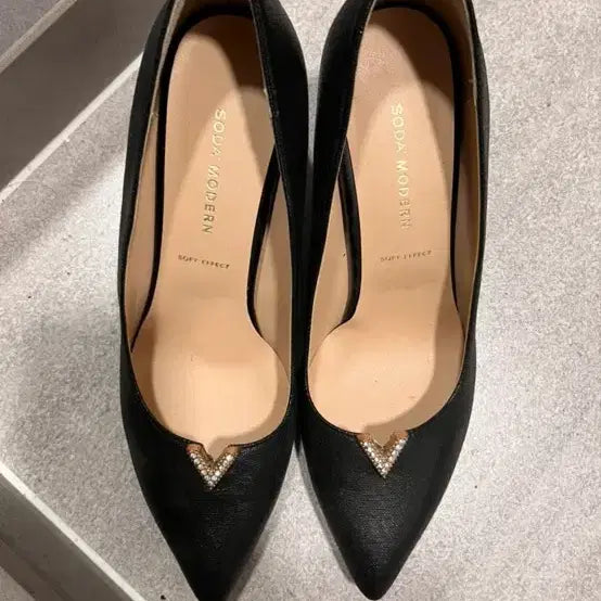 [BUNJANG] SODA Modern Pumps Heel Black / 소다 모던 펌프스 힐 블랙