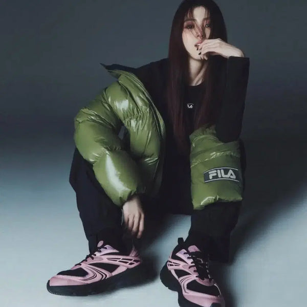 [BUNJANG] Fila Interon Pink Black Sneakers US 7 / [한소희픽] 휠라 인터런 핑크 블랙 250