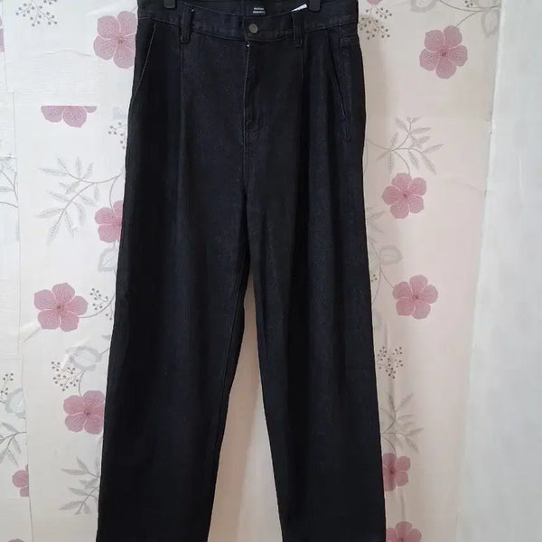 [BUNJANG] Musinsa Standard Men's One-Tuck Wide Black Denim Jeans / 무신사스탠다드 남성원턱와이드데님