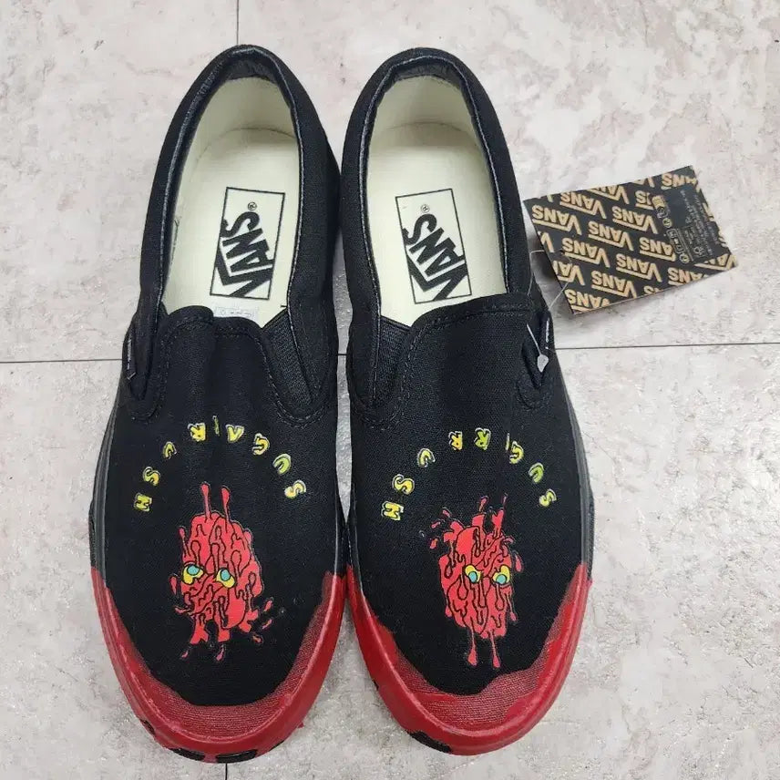 [BUNJANG] Vans Slip-On Black Red Heart Printing Shoes / [새제품] 반스 슬립온 블랙 레드 하트 프린팅