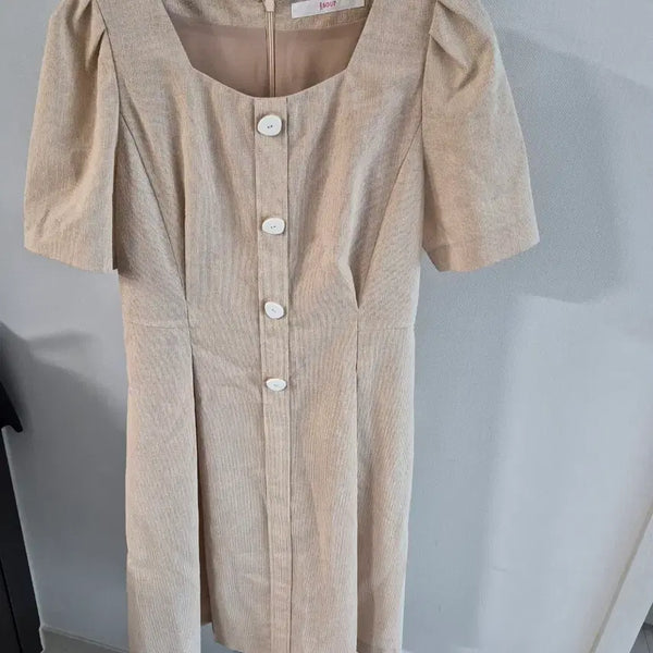 [BUNJANG] SOUP Beige Ribbed Long Puff Sleeve Button Detail Dress / 여성 숲 원피스 베이지