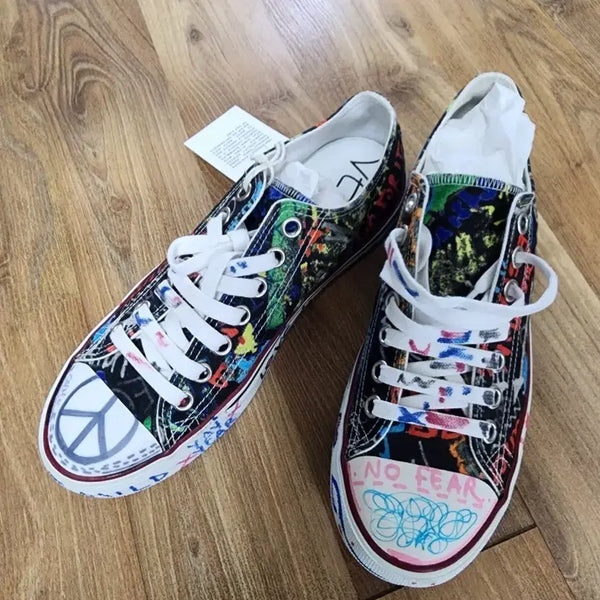 [BUNJANG] VETEMENTS Graffiti Canvas Sneakers / 베트멍 그래피티 컨버스 38