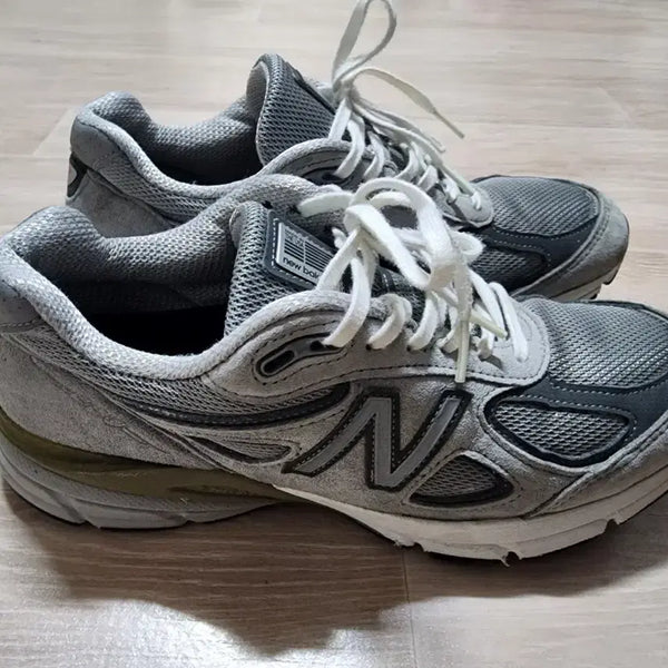 [BUNJANG] New Balance 990 V4 Sneakers / 뉴발란스 990 V4