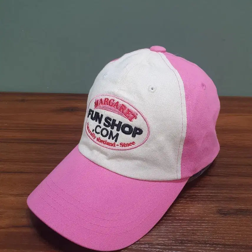 [BUNJANG] Margaret Funshop Baseball Cap Pink/White / 마가렛 펀샵 야구모자 핑크/화이트