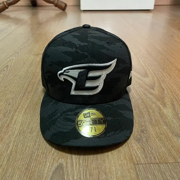 [BUNJANG] New Era Hanwha Eagles Military Pattern 59FIFTY Cap (Size 7 5/8) / 뉴에라 한화이글스 밀리터리 사이즈캡(7 5/8)