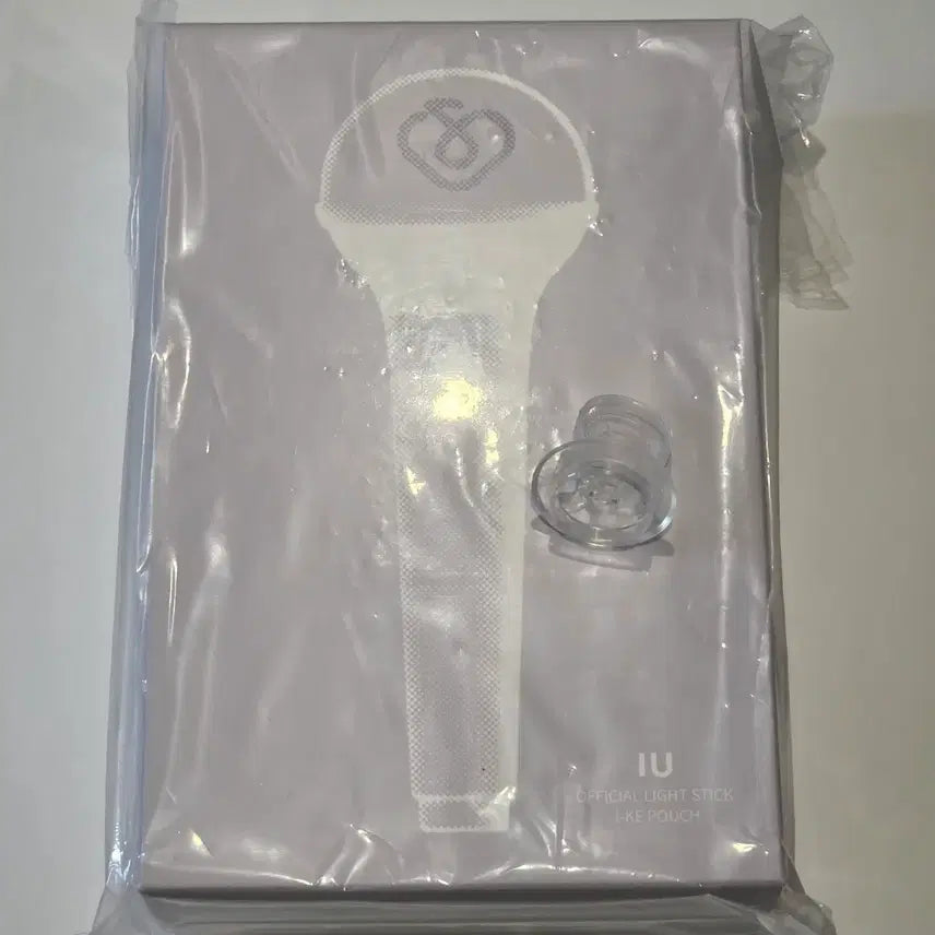 [BUNJANG] IU Lightstick Pouch & Tweety Parts Set / [미개봉/안전결제] 아이유 응원봉 파우치 및 트위티 파츠 정가 이하 양도