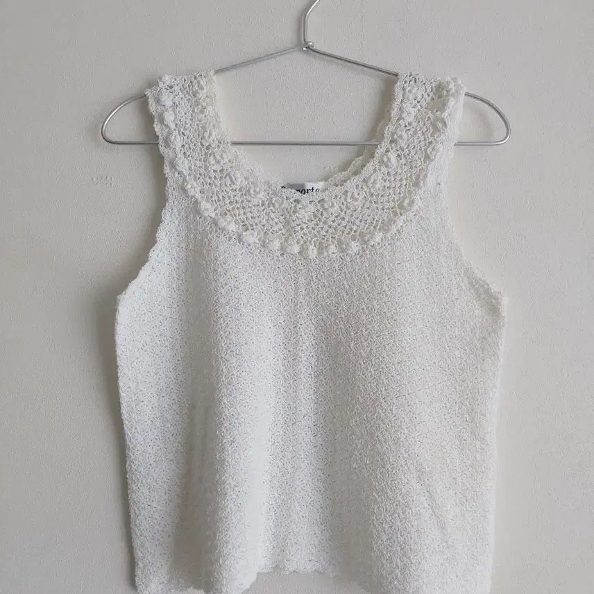 [BUNJANG] Vintage Crochet Knit Sleeveless Top / vintage 빈티지 크로셰 니트 민소매 슬리브리스