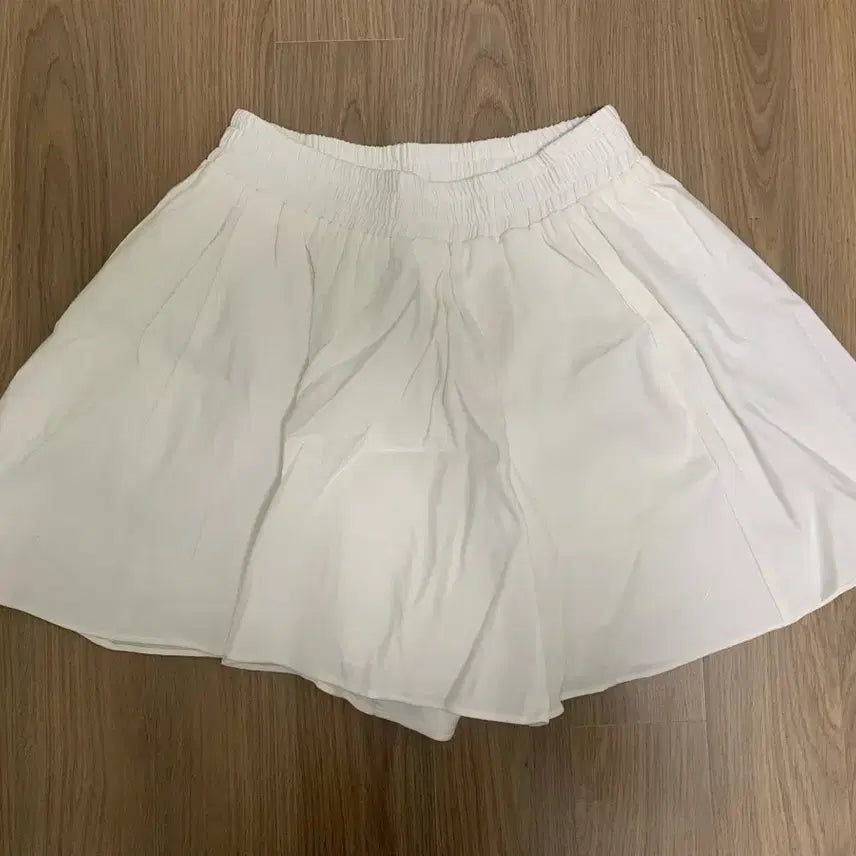 [BUNJANG] Tanatt Deli Short Pants Ivory / 타낫 델리 숏 팬츠 아이보리