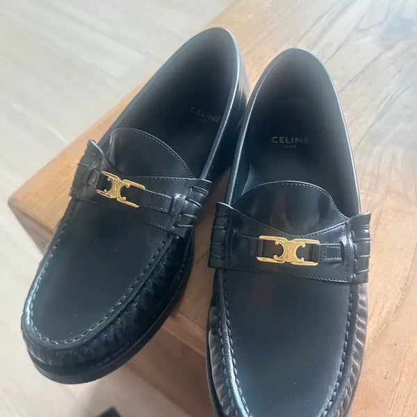 [BUNJANG] Celine Triomphe Loafers Size 35 / 셀린느 트리오페 로퍼 35사이즈