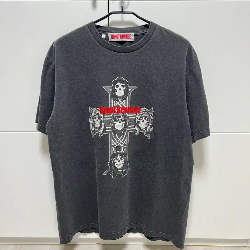 [BUNJANG] Donut Revenge Guns N' Roses T-Shirt Size 2 / 도넛리벤지 건즈앤로지스 티셔츠 2