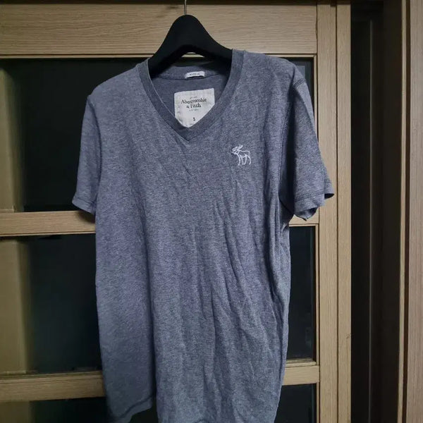[BUNJANG] Abercrombie & Fitch V-Neck Short Sleeve T-Shirt / 아베크롬비 v넥 반팔 티셔츠 s  남녀가능