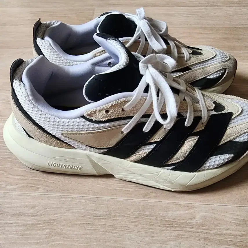 [BUNJANG] Adidas Running Shoes / 아디다스 런닝화