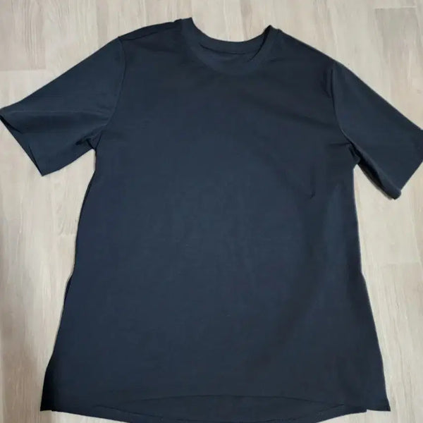 [BUNJANG] Andar Performance T-Shirt Size 100 / 안다르 기능성 티셔츠