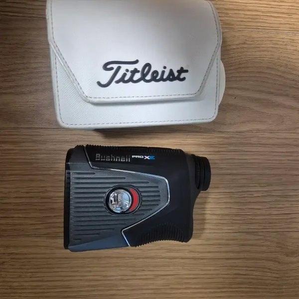 [BUNJANG] Bushnell Pro XE Golf Rangefinder with Titleist Cover / 부쉬넬프로xe