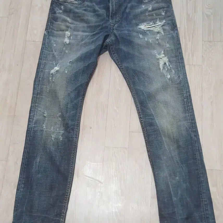 [BUNJANG] Diesel Taba DNA 2016 Slim Straight Jeans / 매장판 디젤 타바 DNA 2016 중청 스판 슬림스트레이트 34