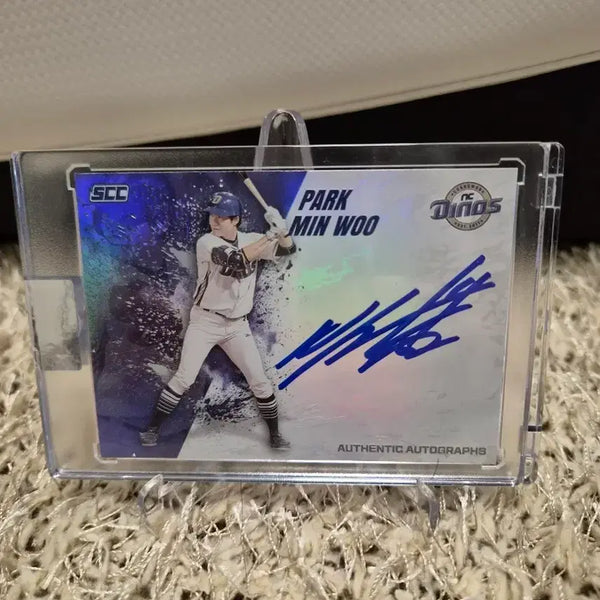 [BUNJANG] NC Dinos Park Min-woo On-Card Autograph Baseball Card / kccf 박민우 온오토 판매합니다.
