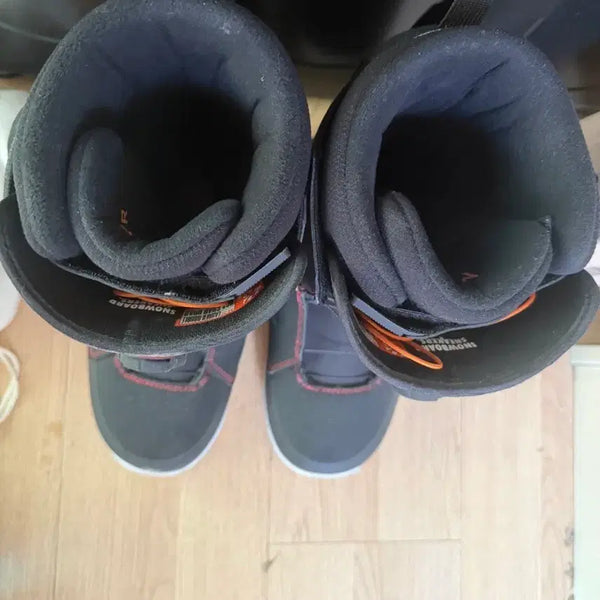 [BUNJANG] 2Zero Two Lashed Double Boa Snowboard Boots 275mm & Salomon Rhythm Bindings / 스노보드 써리투 부츠 살로몬 바인딩팝니다