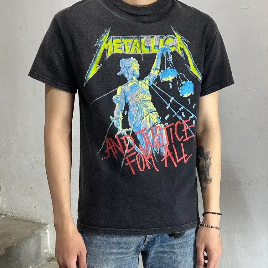 [BUNJANG] Metallica 2000s 'And Justice For All' Band T-Shirt (M) / [M] 00's 빈티지 메탈리카 티셔츠 빈티지 밴드티 밴드티셔츠