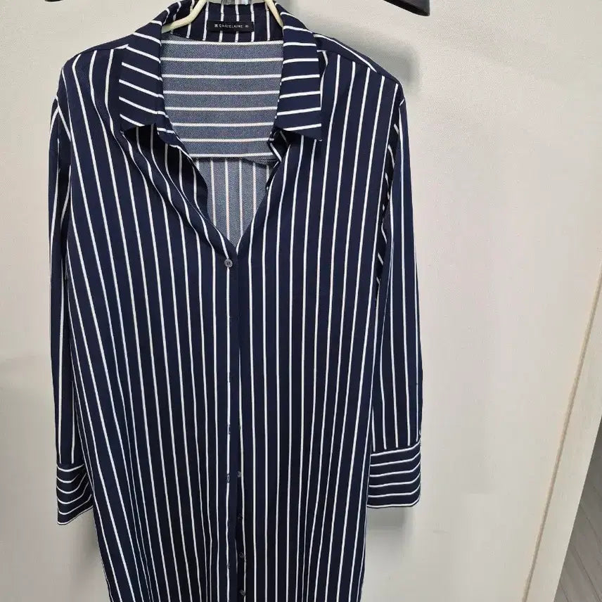 [BUNJANG] SHATRIN Navy/White Stripe Long Shirt (Size 77) / 여성샤트렌네이비/화이트 스트라이프