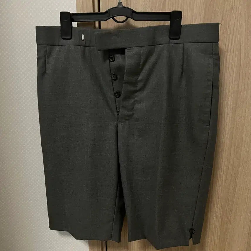 [BUNJANG] Thom Browne 120s Wool Pants Shorts / 톰브라운120수울팬츠숏(1)