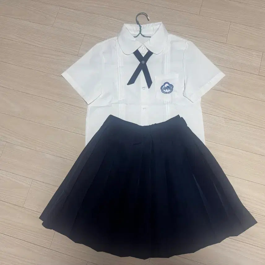 [BUNJANG] Taiwanese School Uniform Set / 여름교복