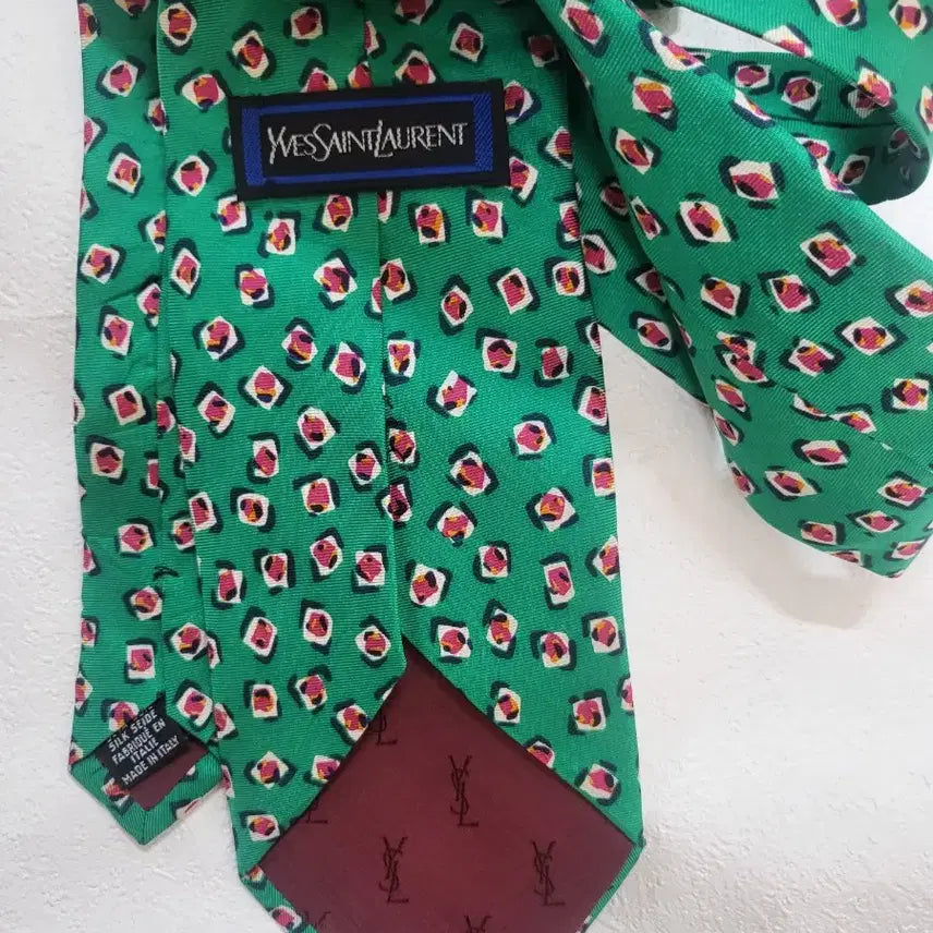 [BUNJANG] Vintage Yves Saint Laurent Green Necktie / 빈티지  입생로랑 넥타이  녹색