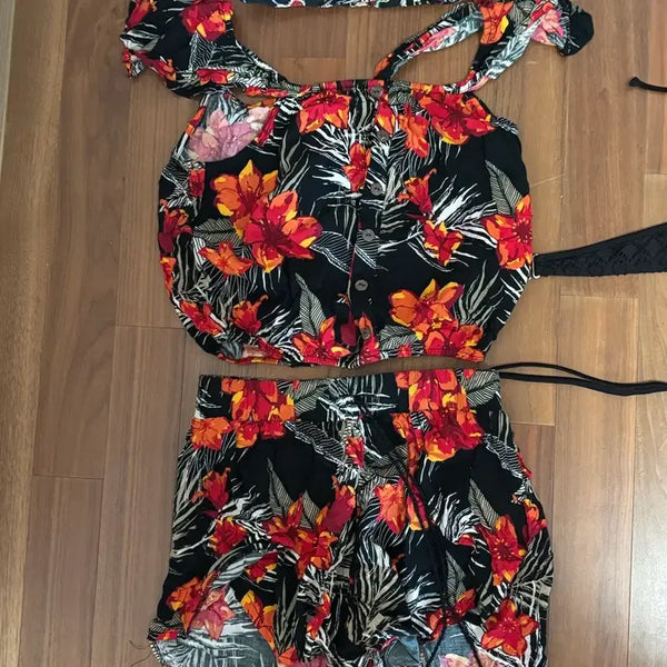 [BUNJANG] Floral Print Layered Swimwear Set with Tassel Detail / 스윔웨어 수영복 레이어드 제품