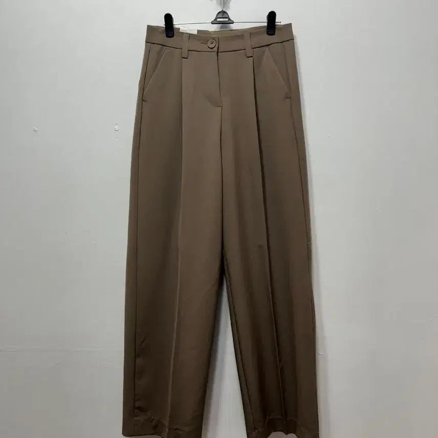 [BUNJANG] Tapered Pin-tuck Pants - Brown (M) / 테이퍼드 핀턱 팬츠 브라운 새상품 M