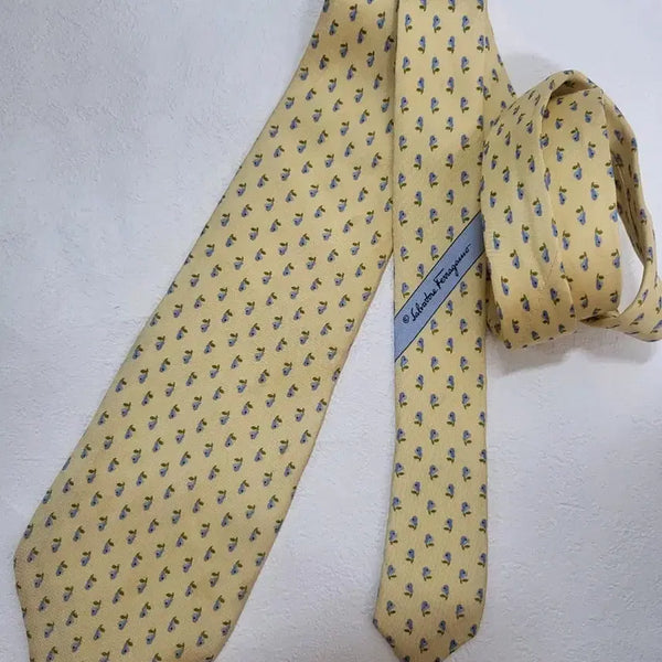 [BUNJANG] Vintage Salvatore Ferragamo Silk Patterned Necktie/Scarf / (오늘만할인)빈티지 페라가모 넥타이.스카프 옐로우 패턴