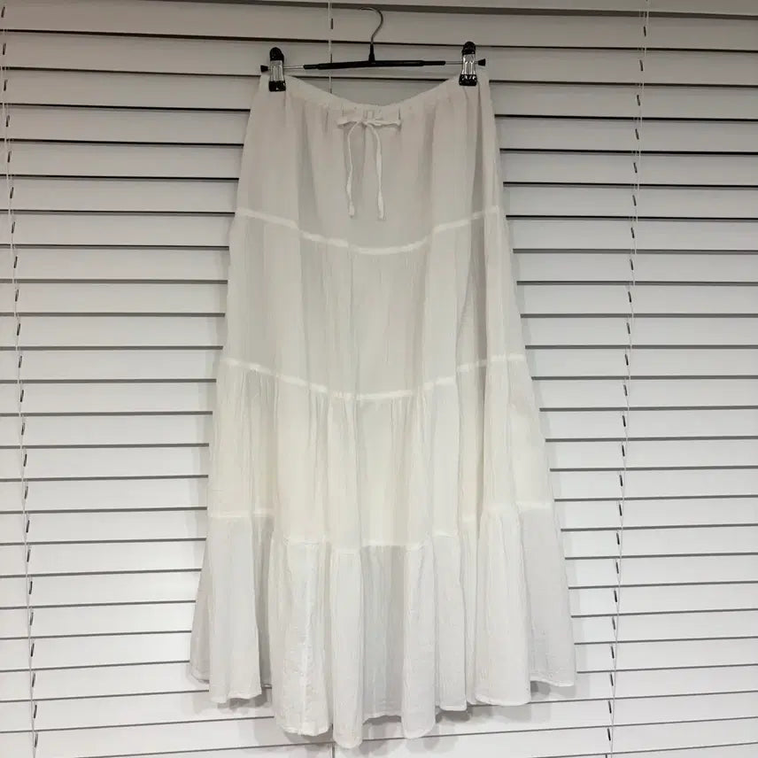 [BUNJANG] GU Jiyuu Tiered Flare Long Skirt - White (M) / gu 지유 캉캉 롱 스커트 화이트