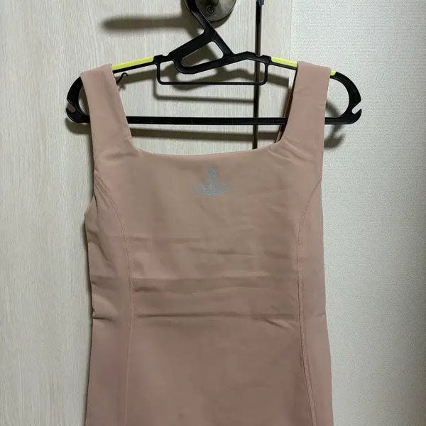 [BUNJANG] Vivienne Westwood Sleeveless Top / 비비안웨스트우드 나시