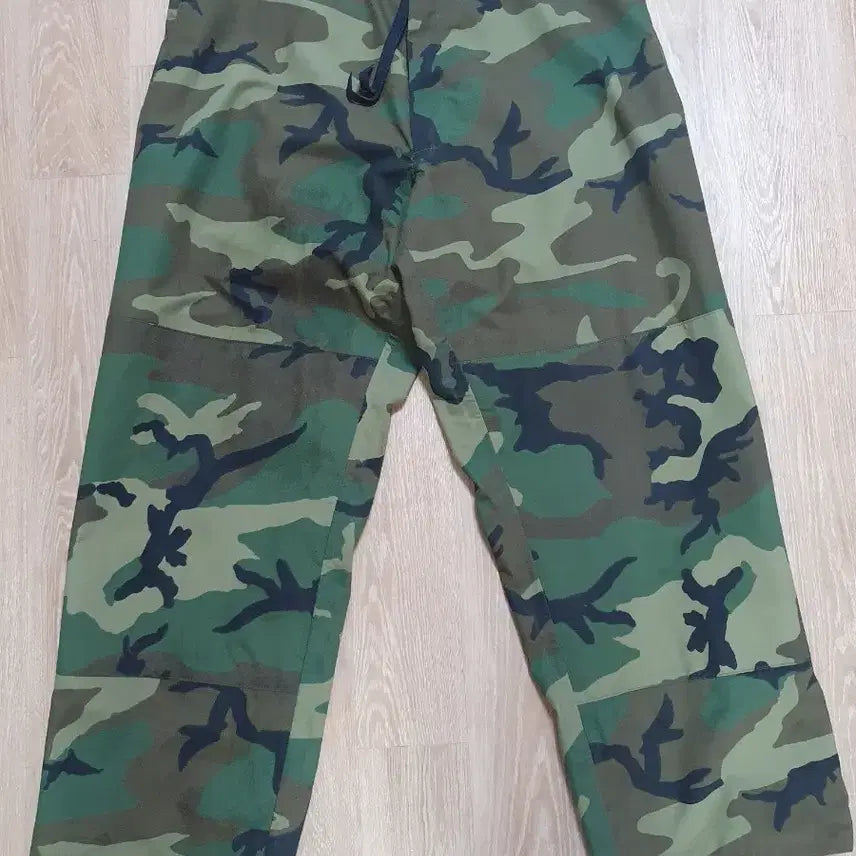 [BUNJANG] US Military Gore-Tex Trousers (Large Regular) / 미군 고어텍스 바지 (라지레귤러)