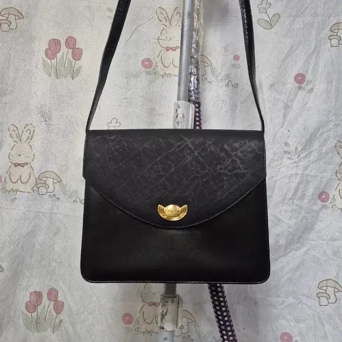 [BUNJANG] Valentino Rudy Black Leather Shoulder Bag / 발렌티노   루디   숄더백