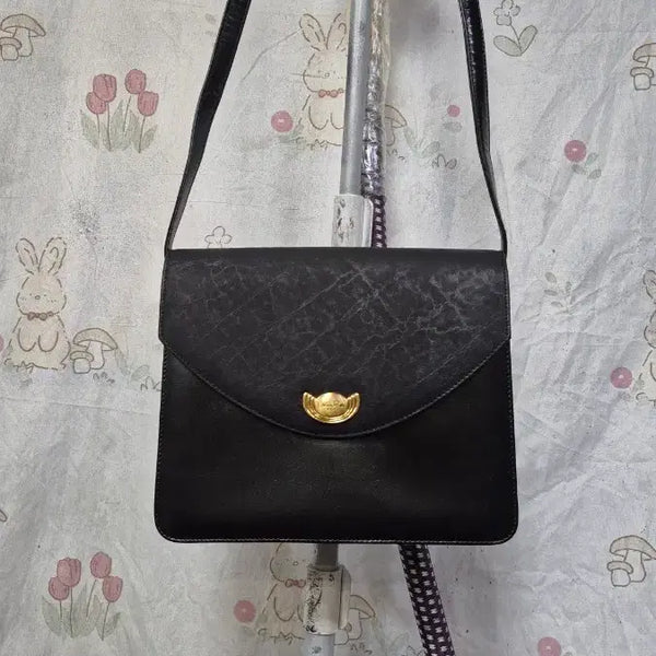 [BUNJANG] Valentino Rudy Black Leather Shoulder Bag / 발렌티노   루디   숄더백